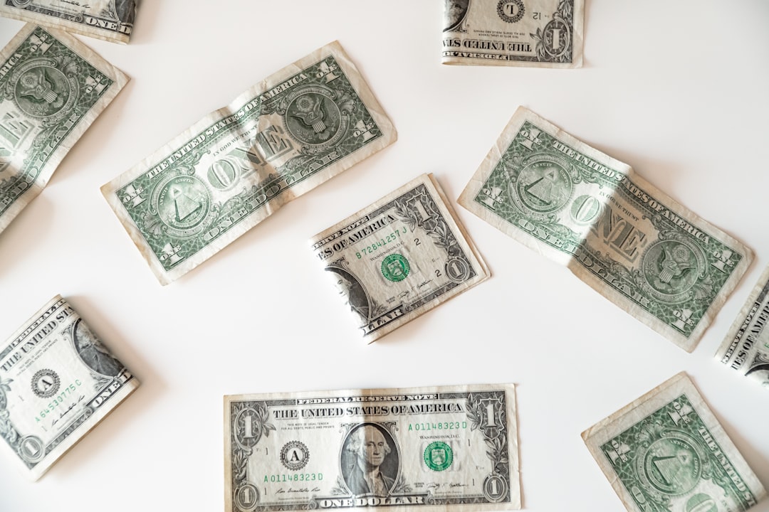 Photo Money, Cabinet